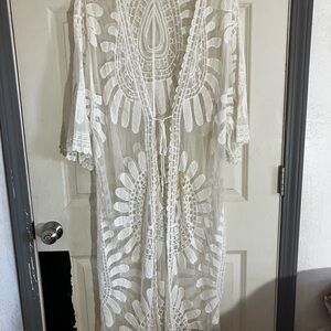 Elegant White Lace Kimono